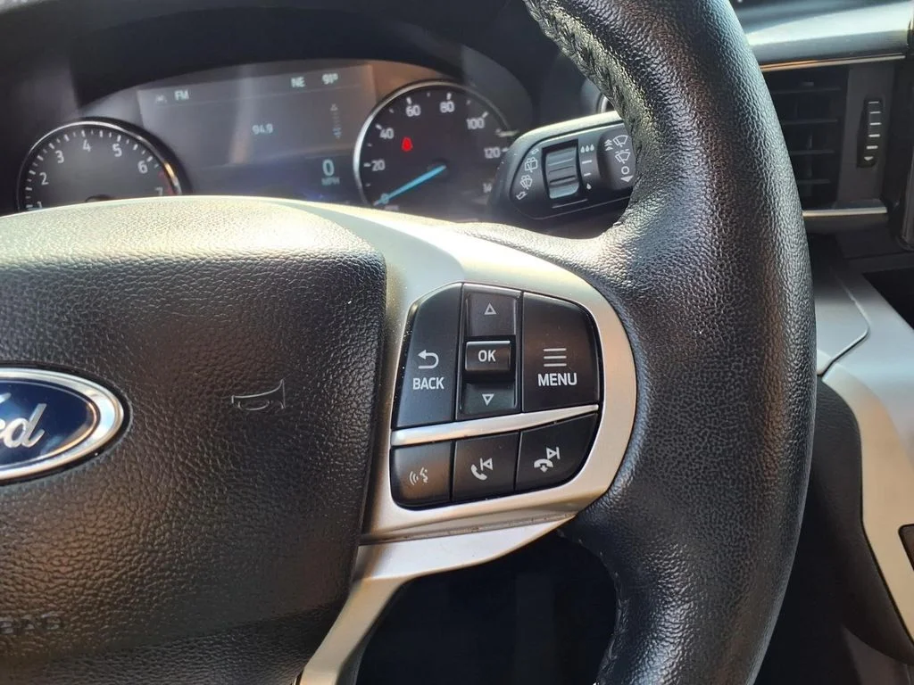 Used 2022 Blue Ford XLT image 14