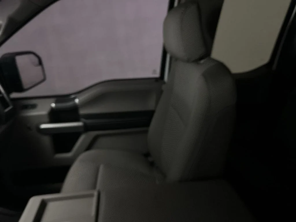 Used 2015 White Ford Lariat image 11