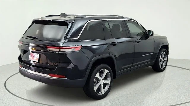 Used 2023 Black Jeep 4xe image 13