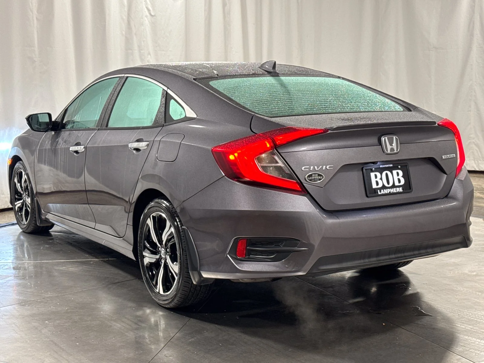 Used 2016  Honda Touring image 9