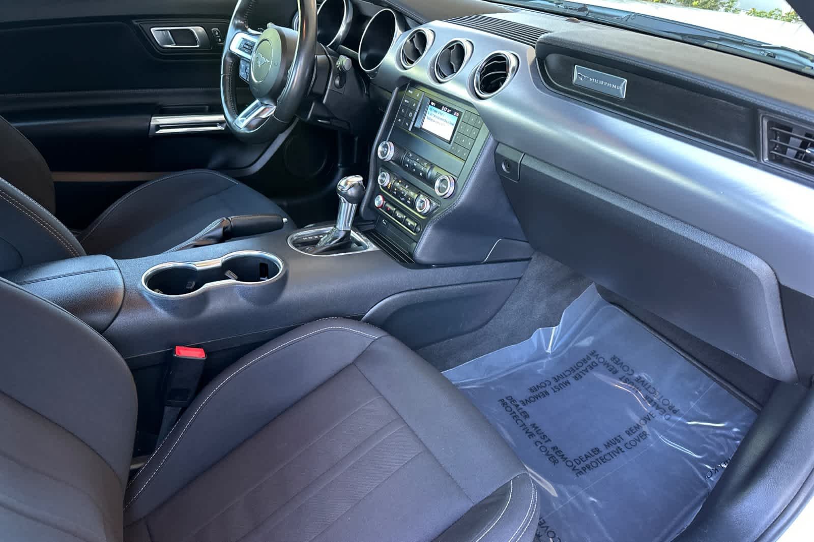 Used 2022 Oxford White Ford GT image 13