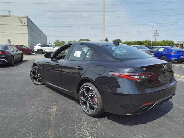 Used 2024 Black Alfa Romeo Veloce image 5