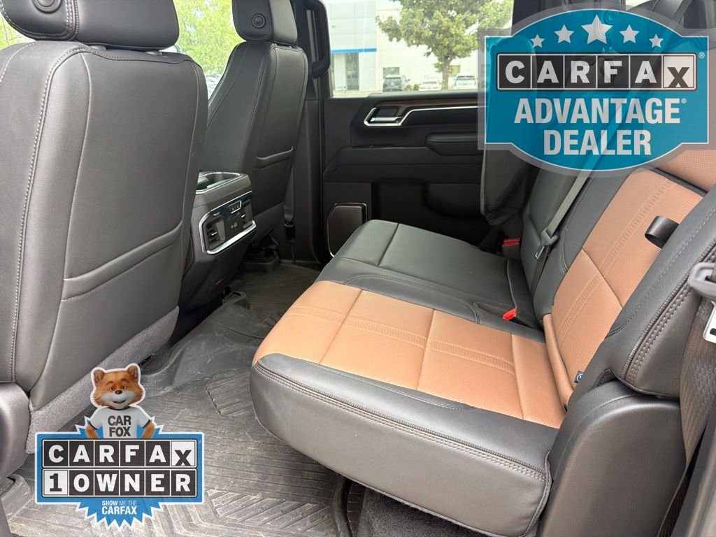 Used 2025 Iridescent Pearl Tricoat Chevrolet High Country image 11