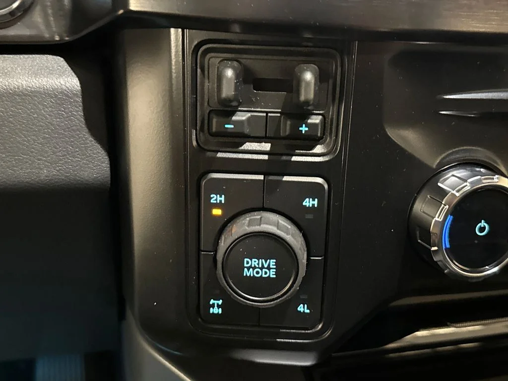 New 2026 Blue Ford Lariat image 33