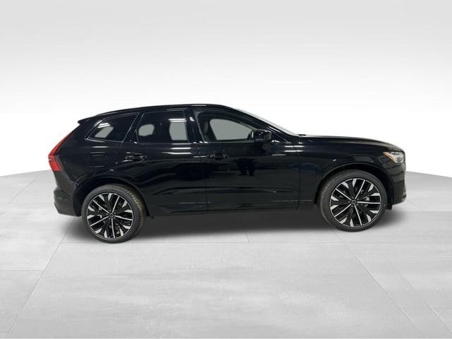 New 2026 Onyx Black Volvo Ultra image 4