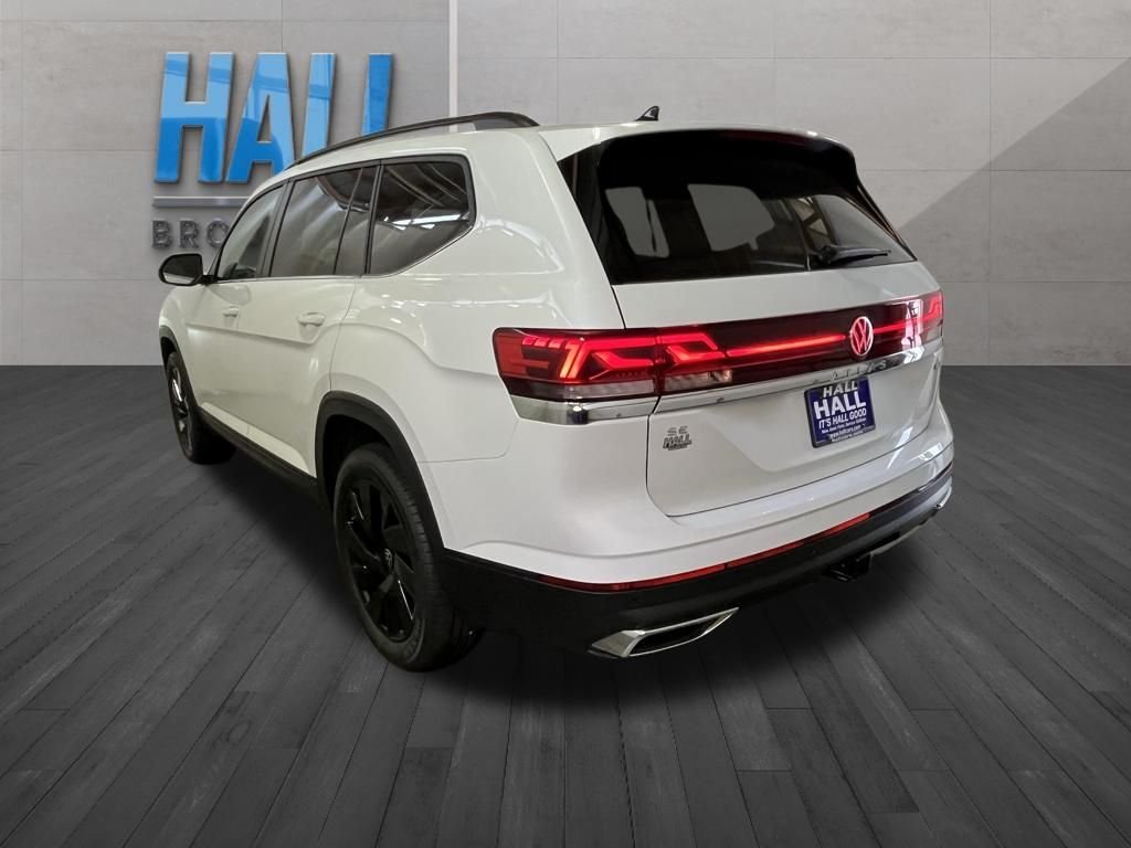 New 2026 White/off-white Volkswagen 2.0T SE w/Technology image 3
