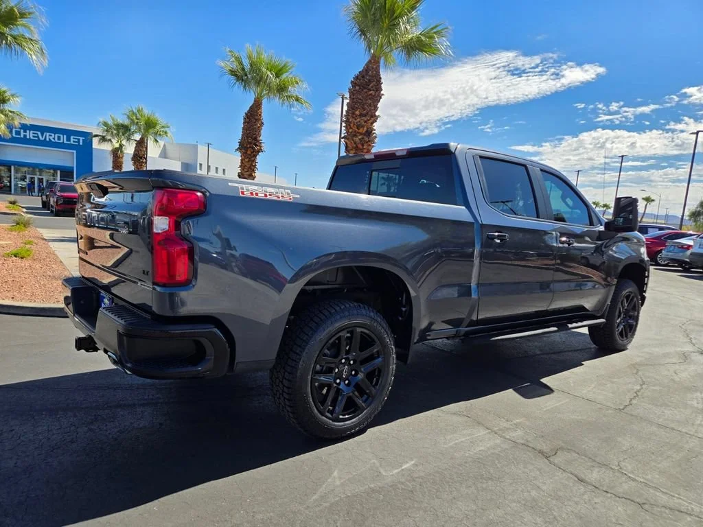 Used 2022 SHADOW GRAY METALLIC Chevrolet LT Trail Boss image 6