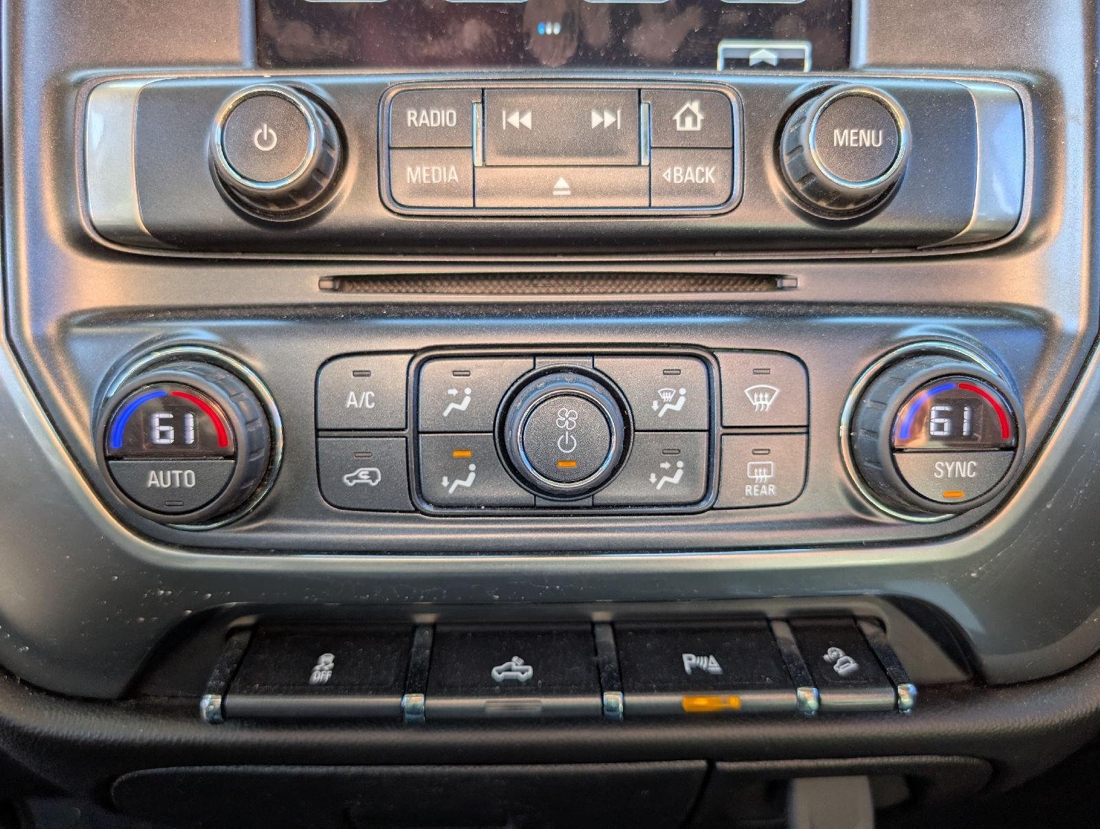 Used 2018 BLACK Chevrolet LT image 17