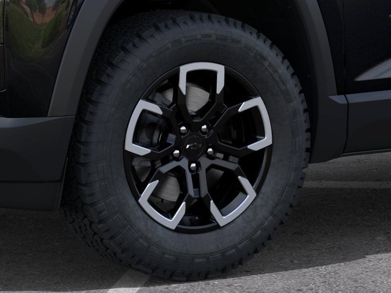 New 2027 Mosaic Black Metallic Chevrolet ACTIV image 9