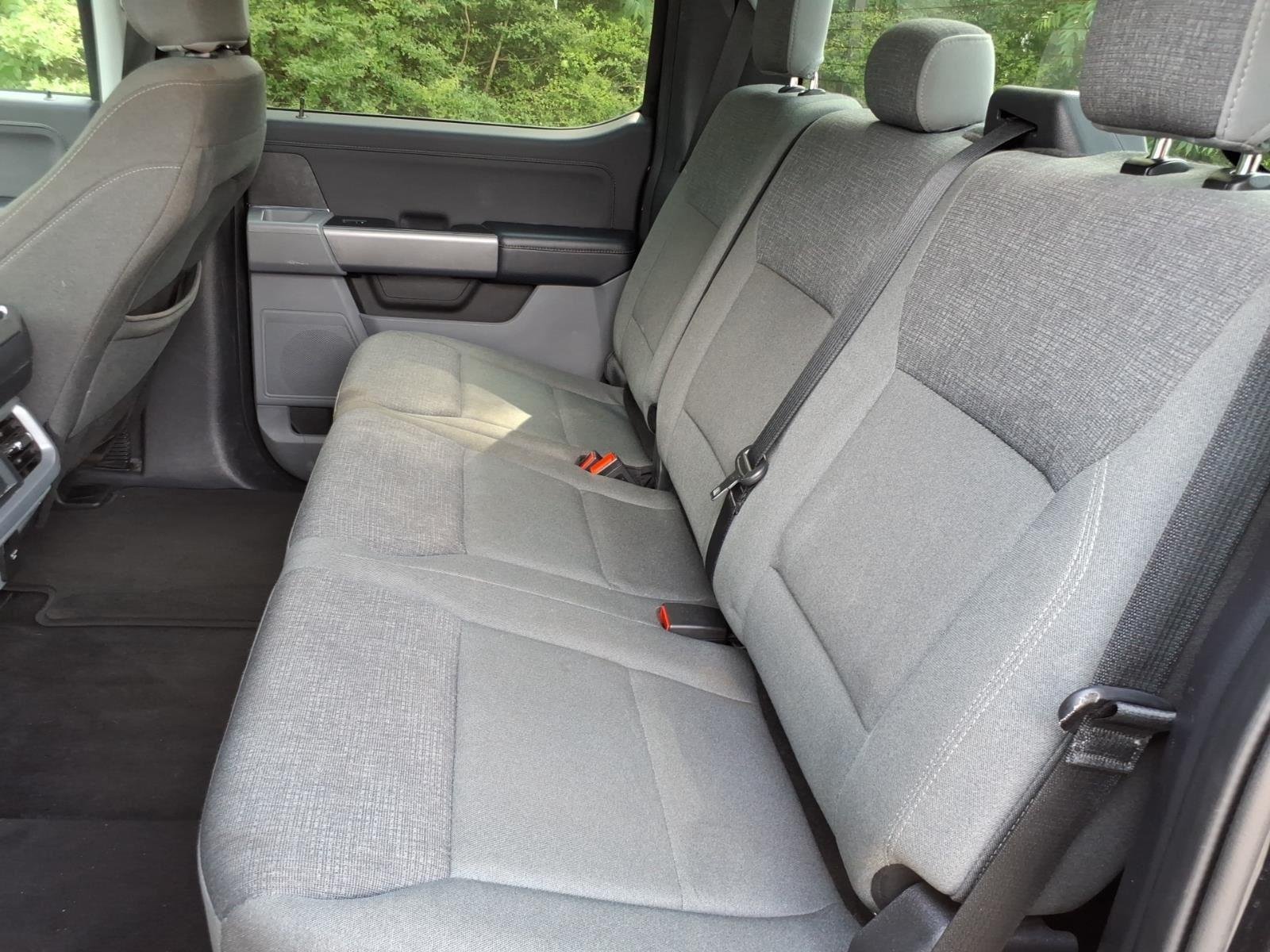 Used 2024 Agate Black Metallic Ford XLT image 23