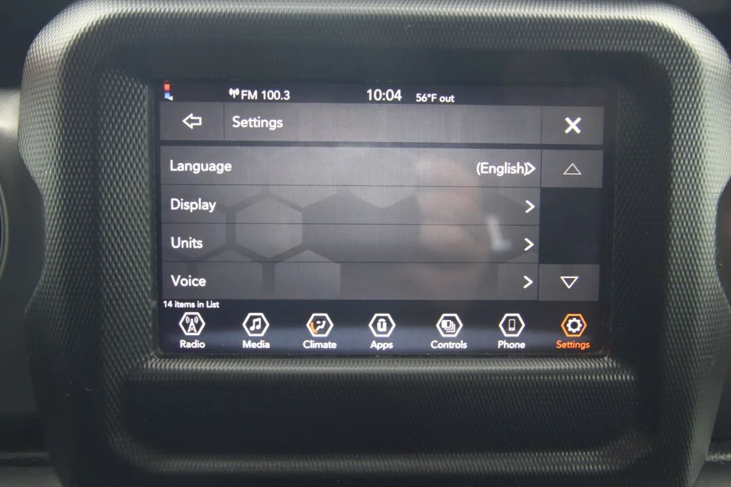 Used 2022 Green Jeep Sport image 32