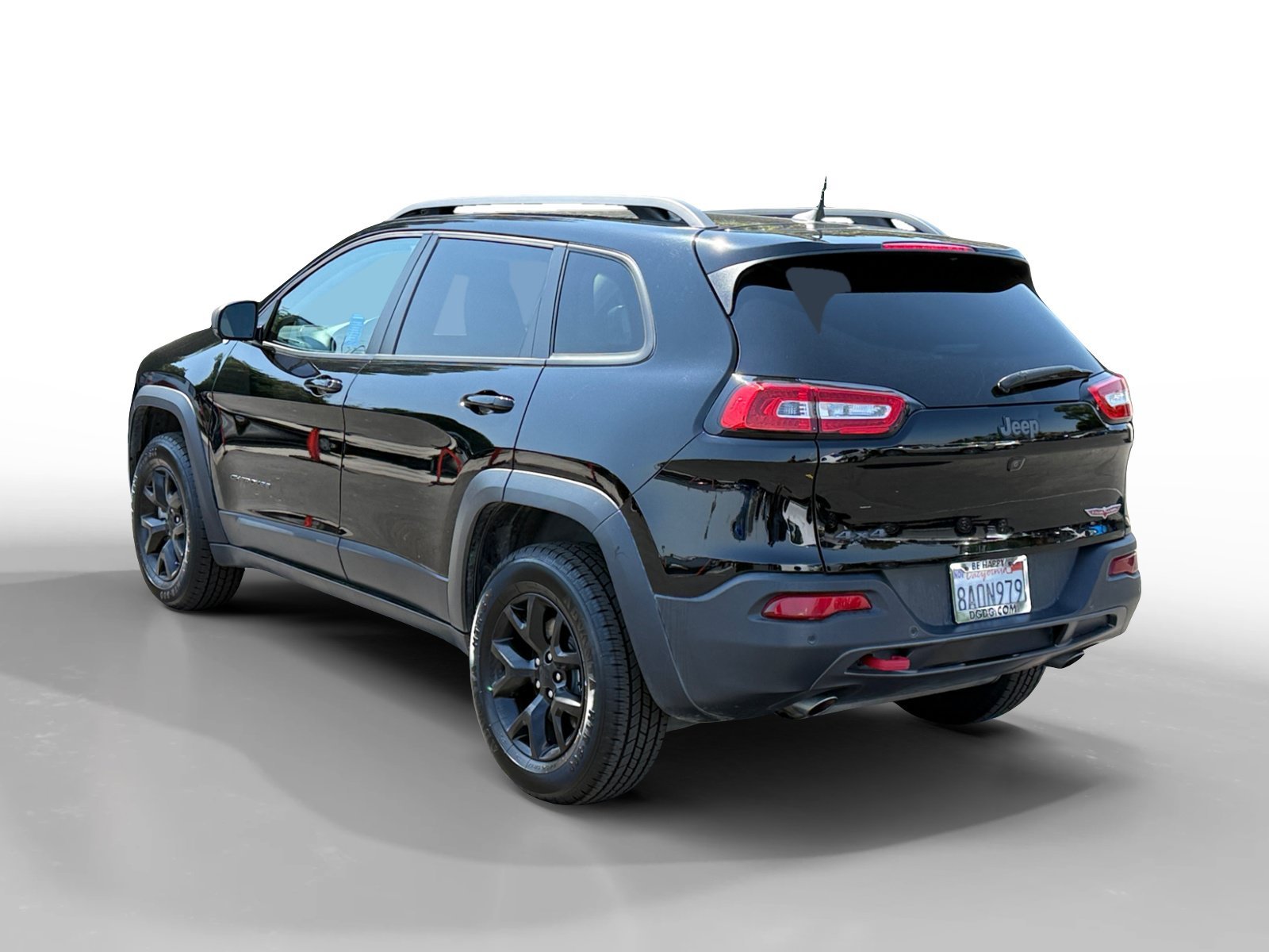 Used 2018 Diamond Black Jeep Trailhawk image 3