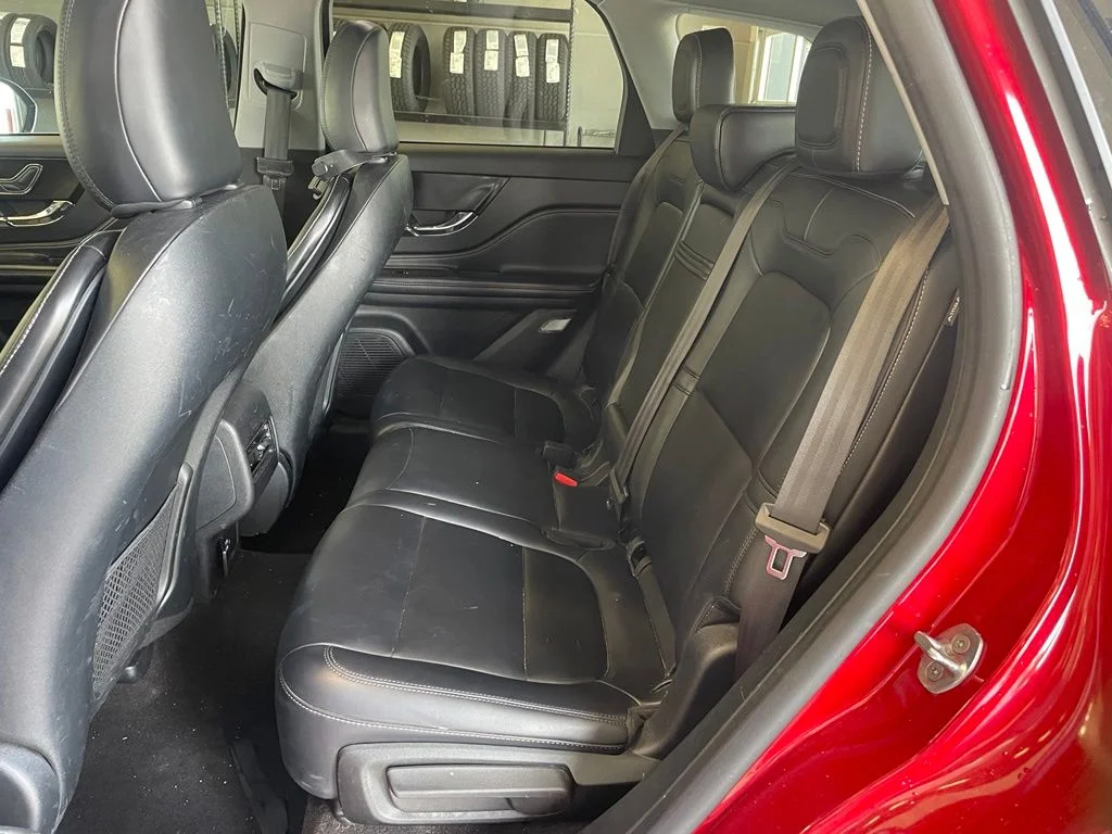 Used 2021 Red Lincoln Standard image 17