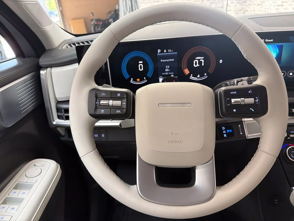 New 2027 Shimmering Silver Hyundai SEL image 20