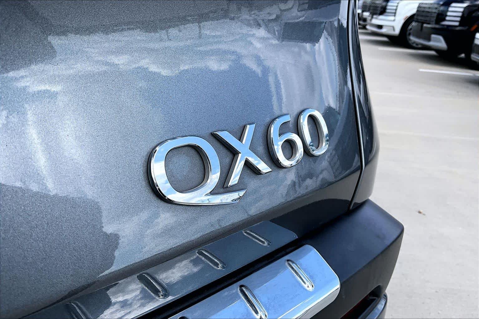 Used 2023 Graphite Shadow INFINITI LUXE image 10