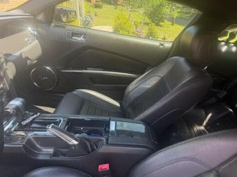 Used 2012 Black Ford GT Premium image 6