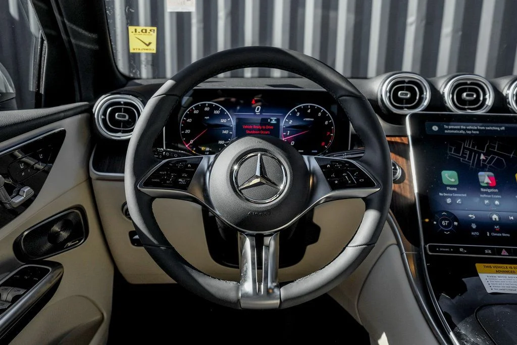 Certified Used 2026  Mercedes-Benz GLC 300 image 17