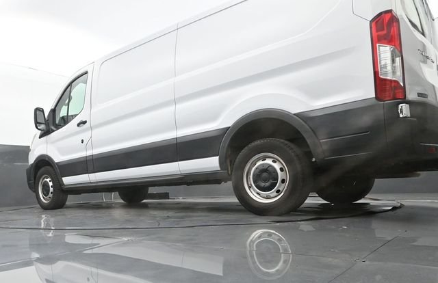 Used 2023 Oxford White Ford Base image 10