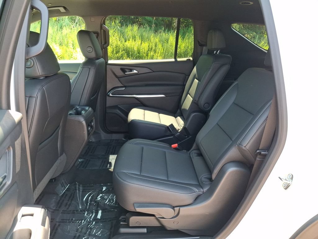 2026 Chevrolet Traverse LT - Photo 24