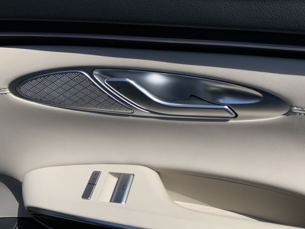 2026 GENESIS GV70 Standard - Photo 34
