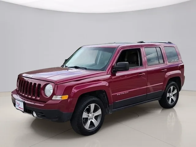 Pre-Owned 2016 Jeep Patriot LATITUDE