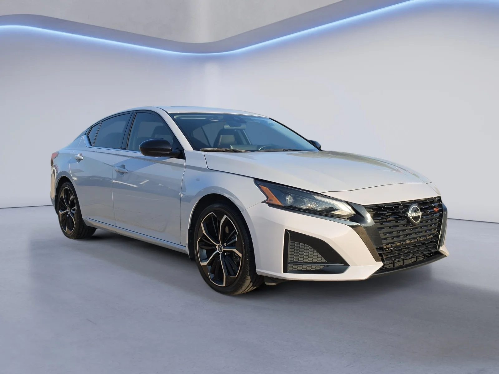 2023 Nissan Altima SR