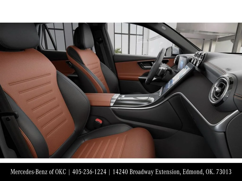 New 2026 White Mercedes-Benz GLC 300 image 4