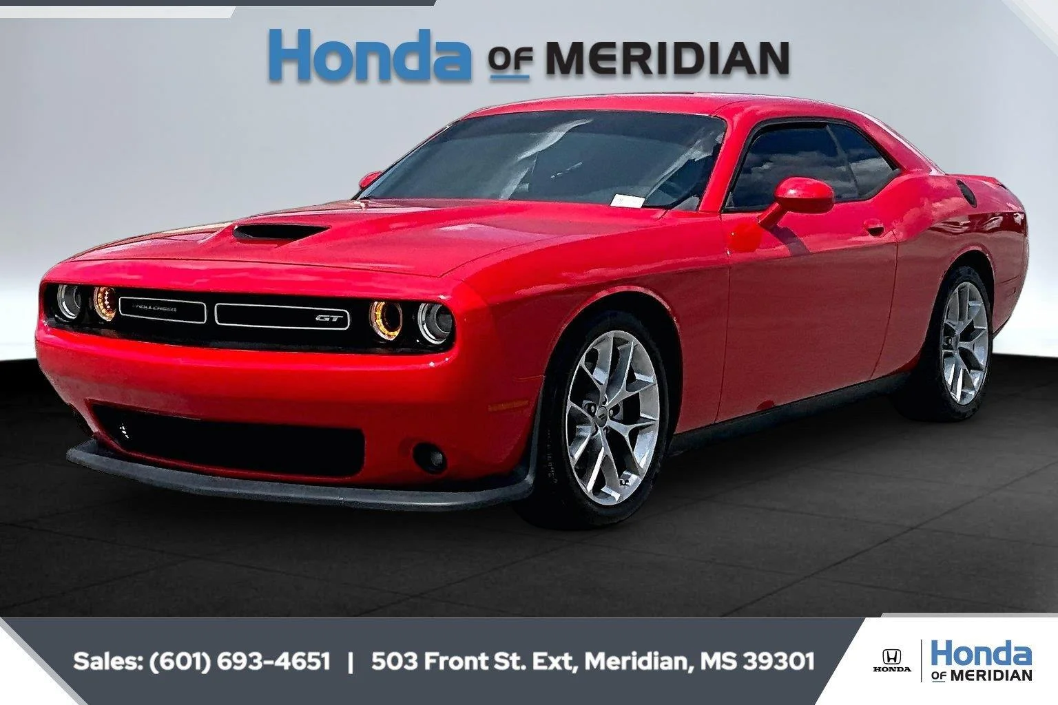 Used 2022 Torred Clearcoat Dodge GT image 10