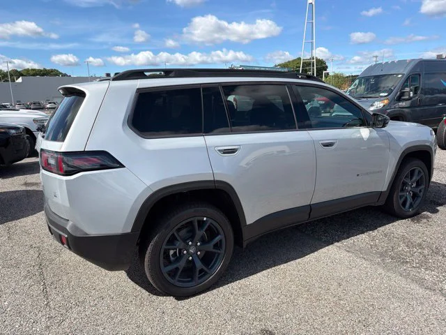 New 2026 Silver Jeep  image 3