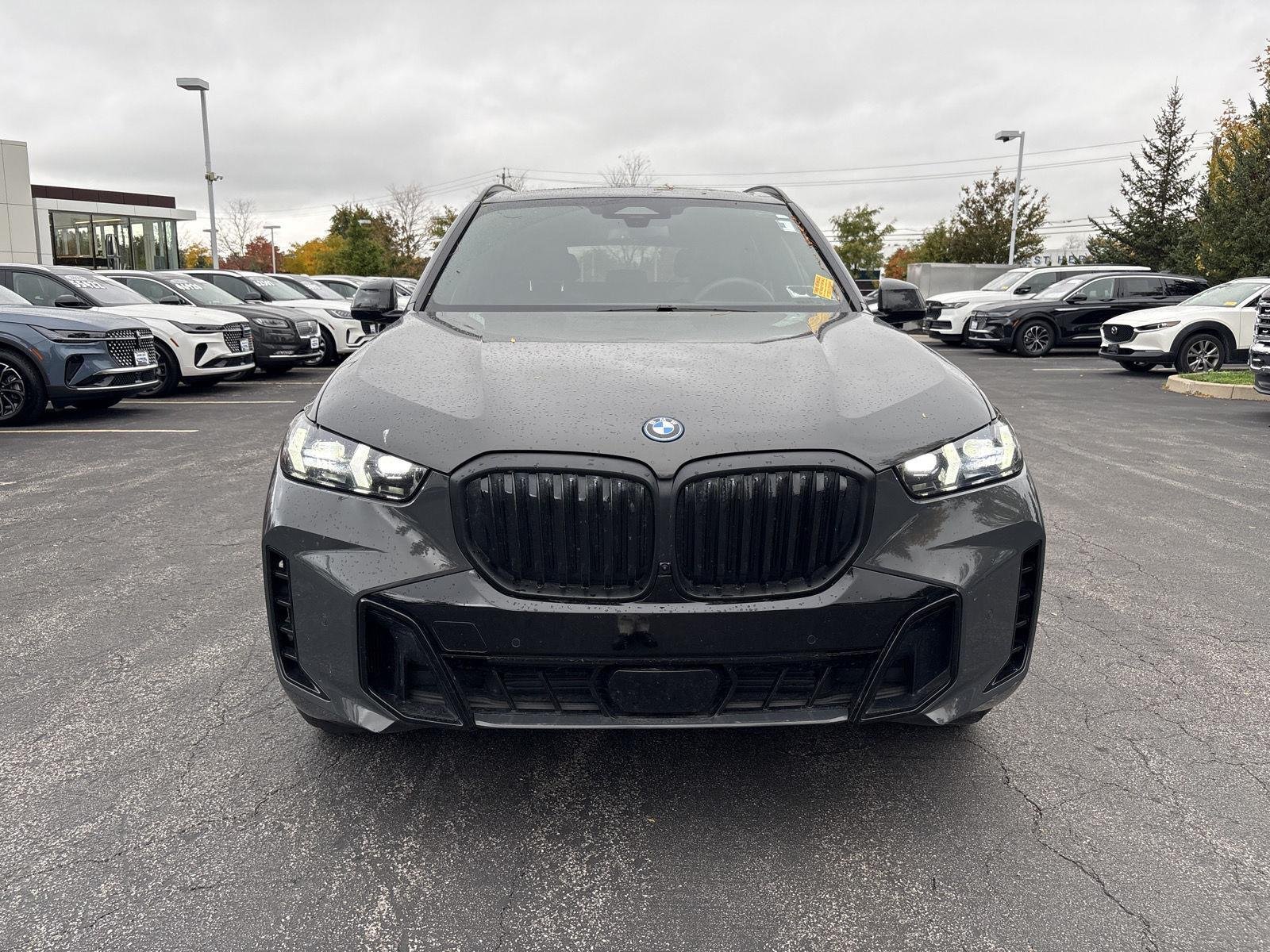 Used 2025 Dravit Grey Metallic BMW xDrive50e image 2