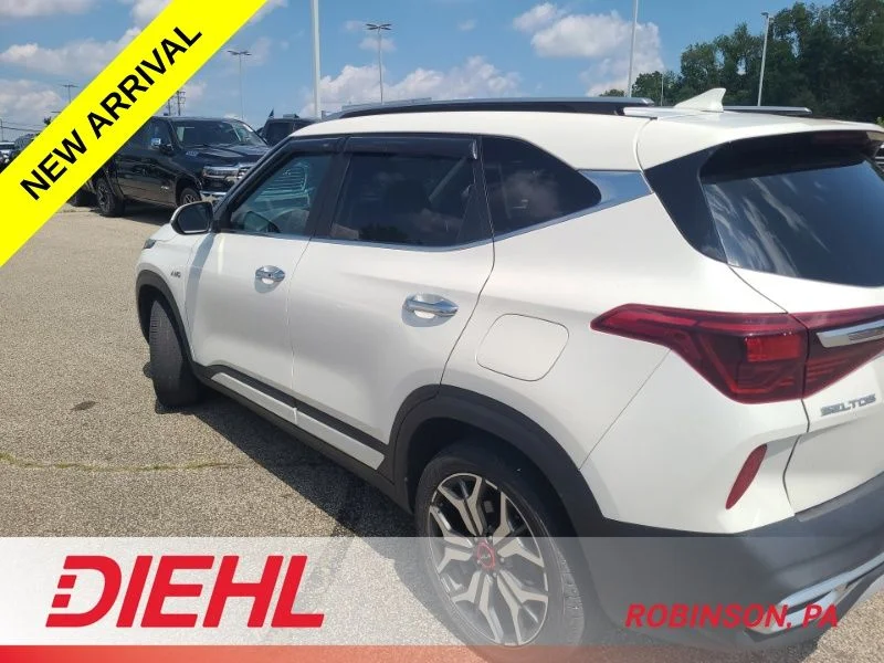 Used 2022 White Kia SX image 7