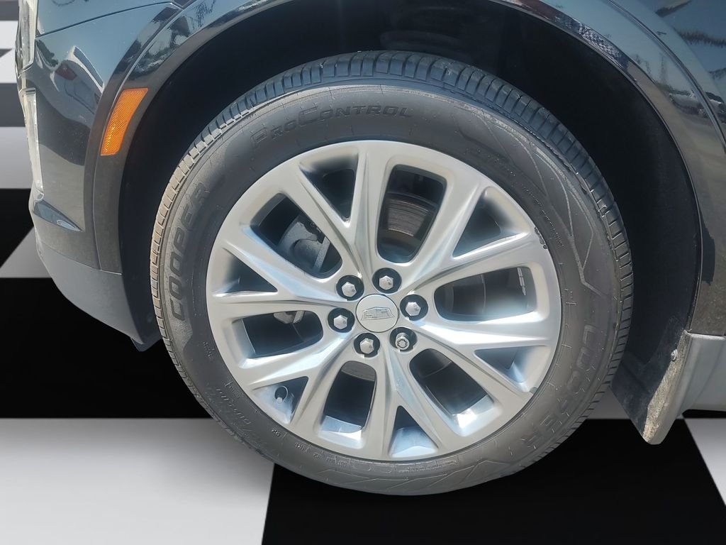 Used 2020 Black Cadillac Sport image 14