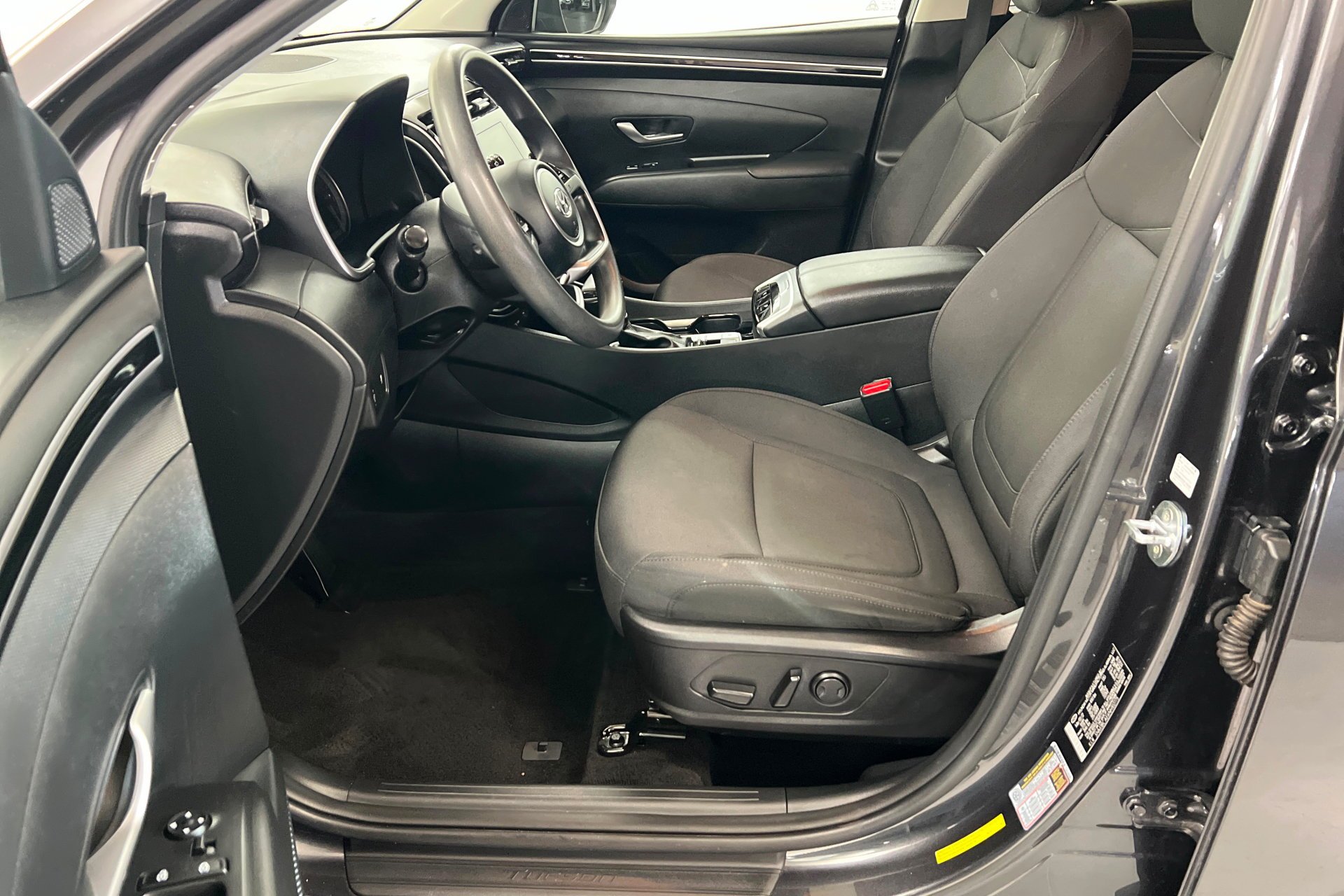 Used 2022 Portofino Gray Hyundai SEL image 18
