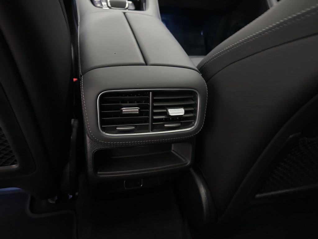 New 2026 MANUFAKTUR Alpine Grey Mercedes-Benz AMG® GLE 53 4MATIC+ Coupe image 24