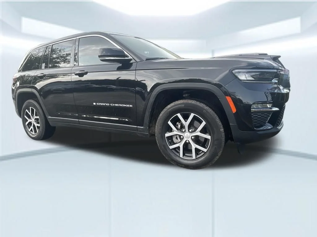 Used 2024 Black Jeep Limited image 2
