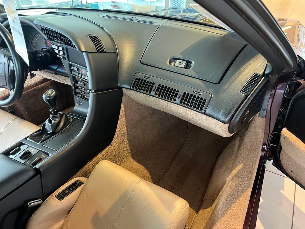 Used 1992 Black-rose Chevrolet NA image 18