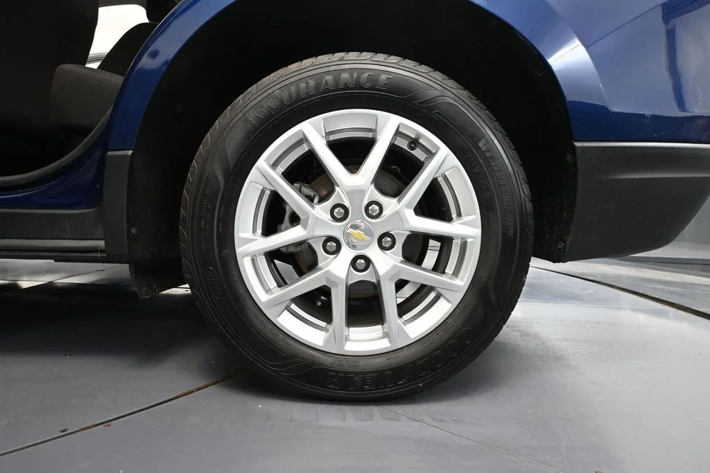 Used 2022 Blue Chevrolet LS image 13