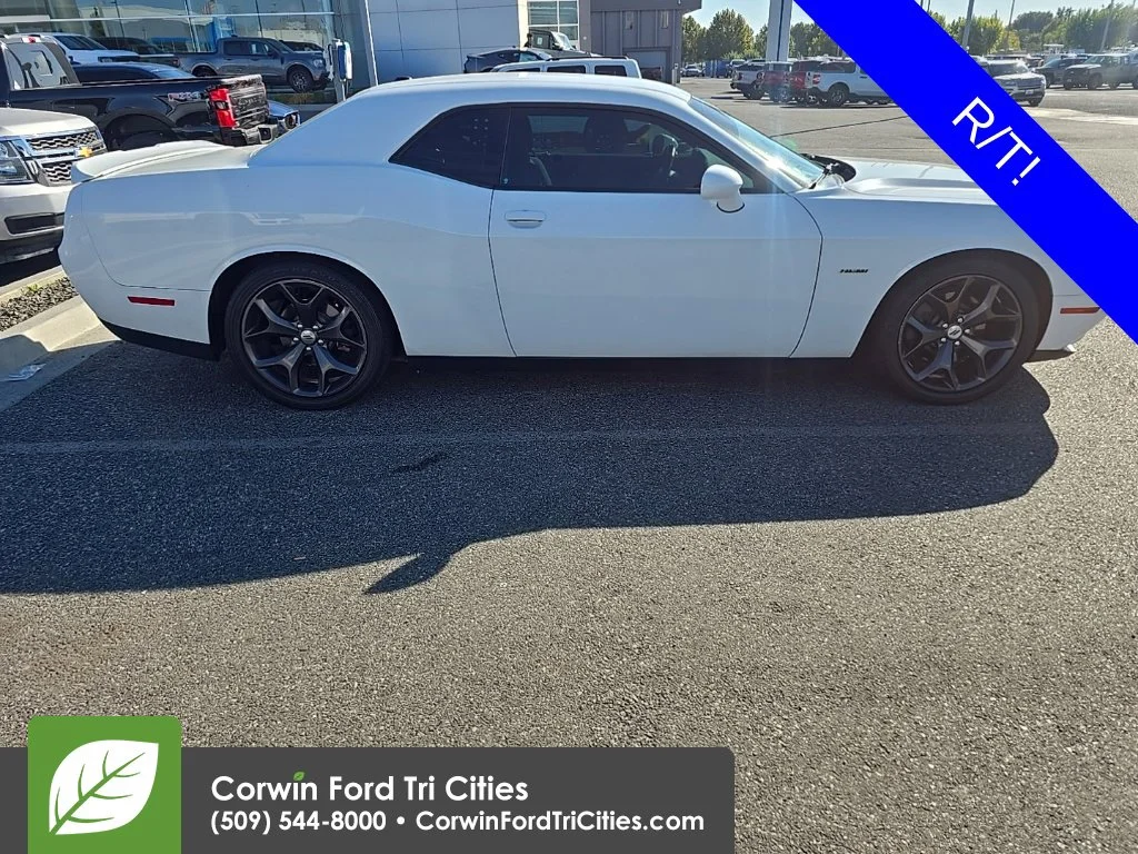 Used 2018 White Dodge R/T image 3