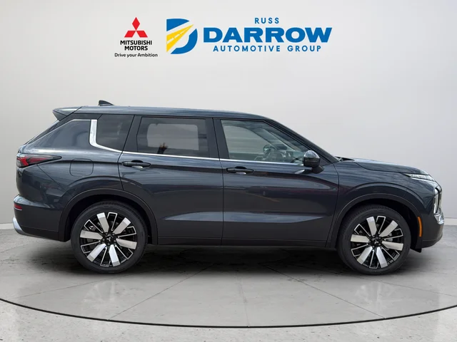 New 2026 Gray Mitsubishi SE image 6