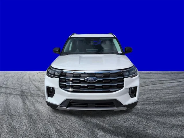 New 2026 Star White Metallic Tri-Coat Ford Active image 9