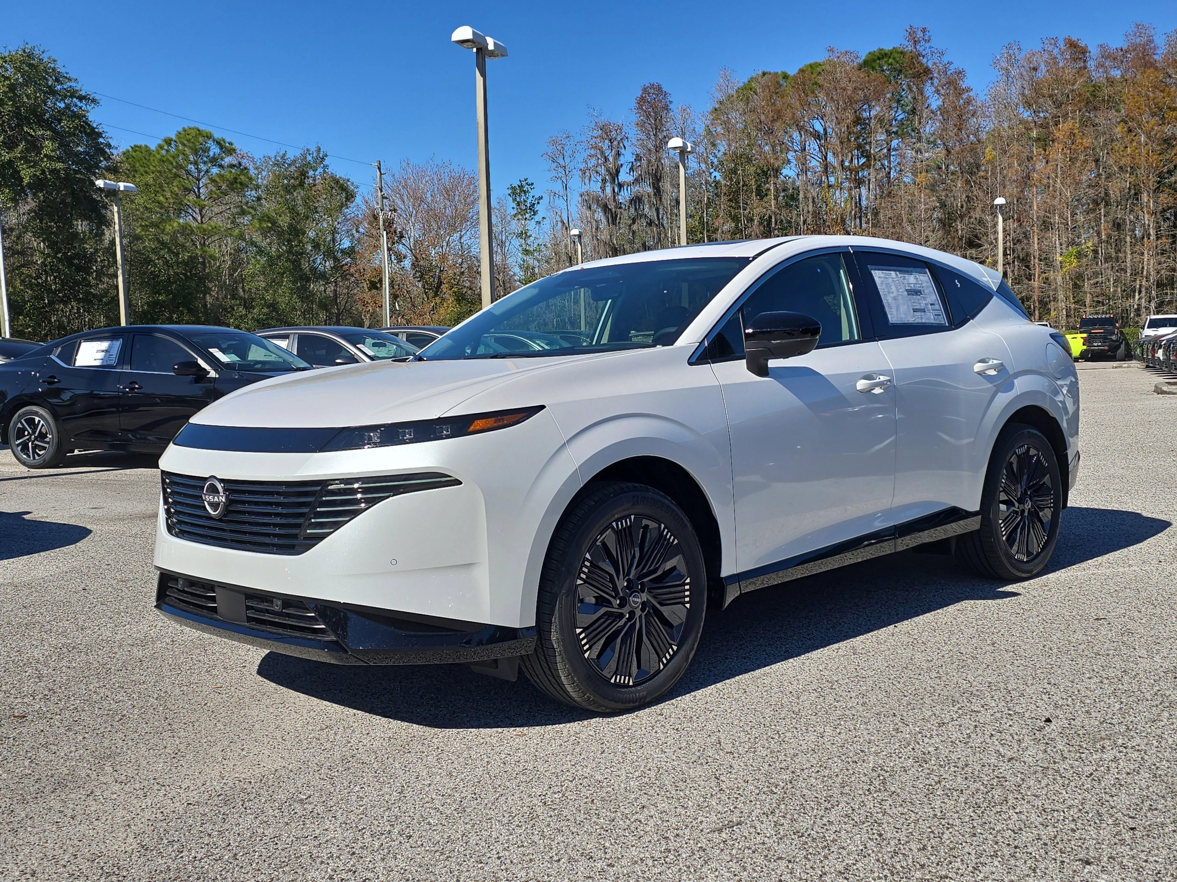 New 2026 Everest White Pearl TriCoat Nissan Platinum image 4