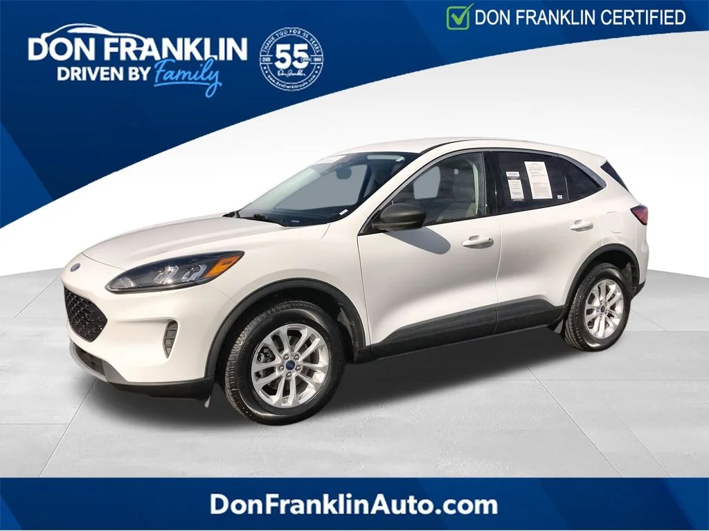 Used 2022 White Ford SE image 1