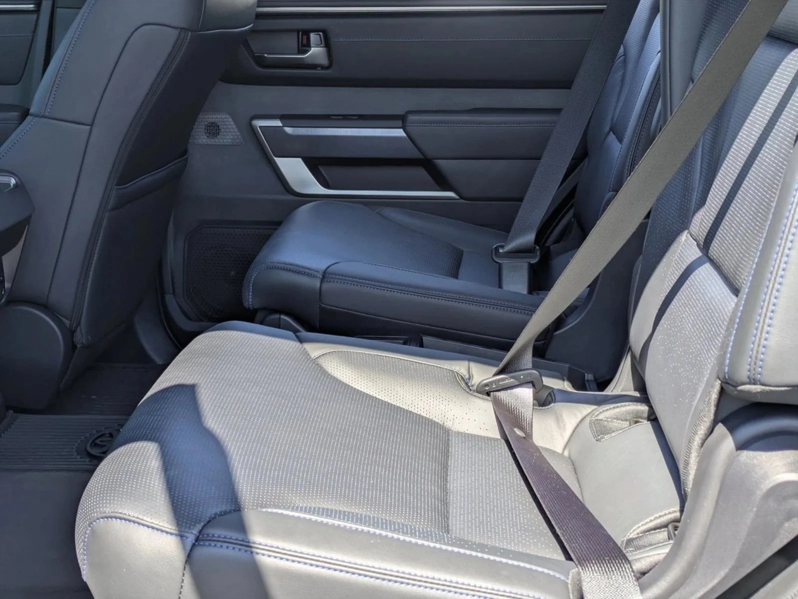 Used 2026 Lunar Rock Toyota Platinum image 10
