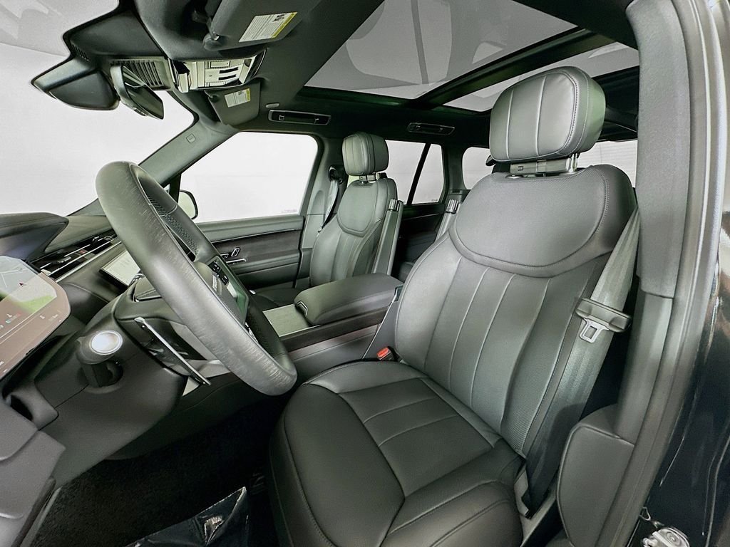 2026 Land Rover Range Rover SE - Photo 11