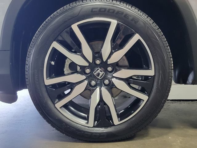 Used 2020 Silver Honda AWD Touring 7 Passenger image 10