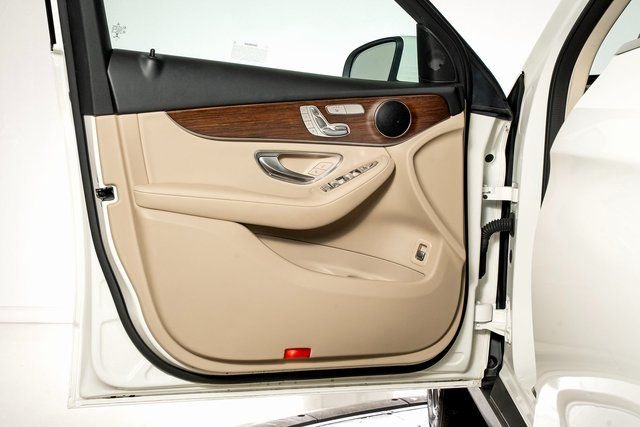 2022 Mercedes-Benz GLC GLC300 - Photo 51