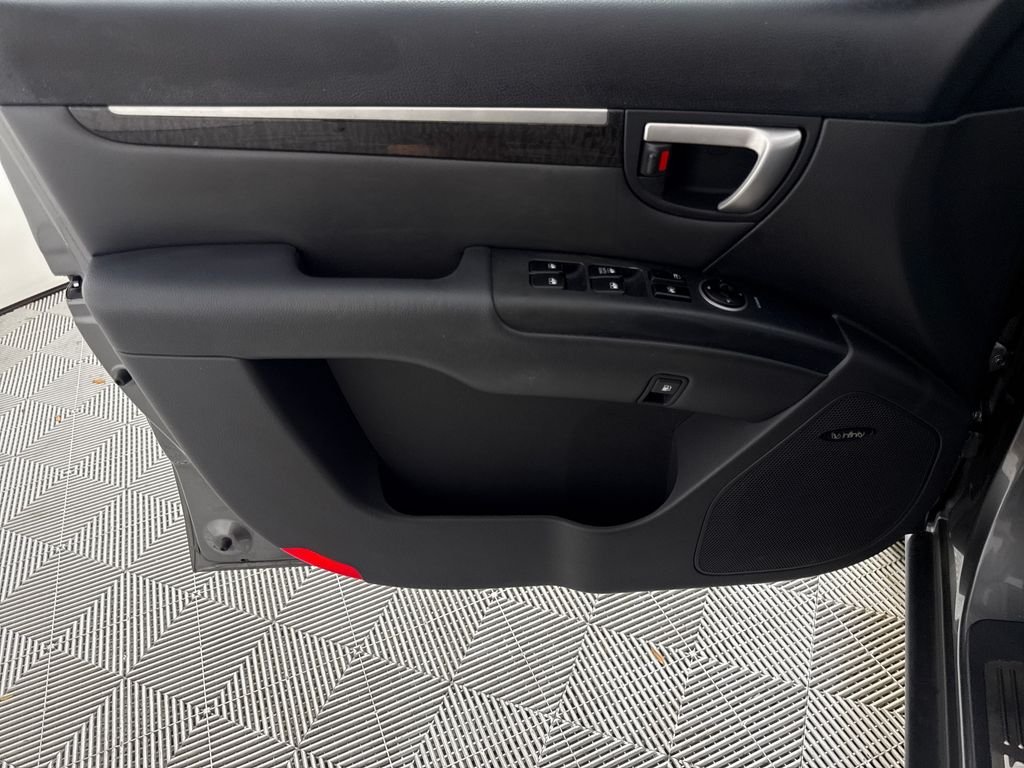 Used 2009 Gray Hyundai Limited image 10