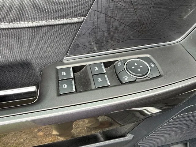Used 2023 Silver Ford XLT image 27