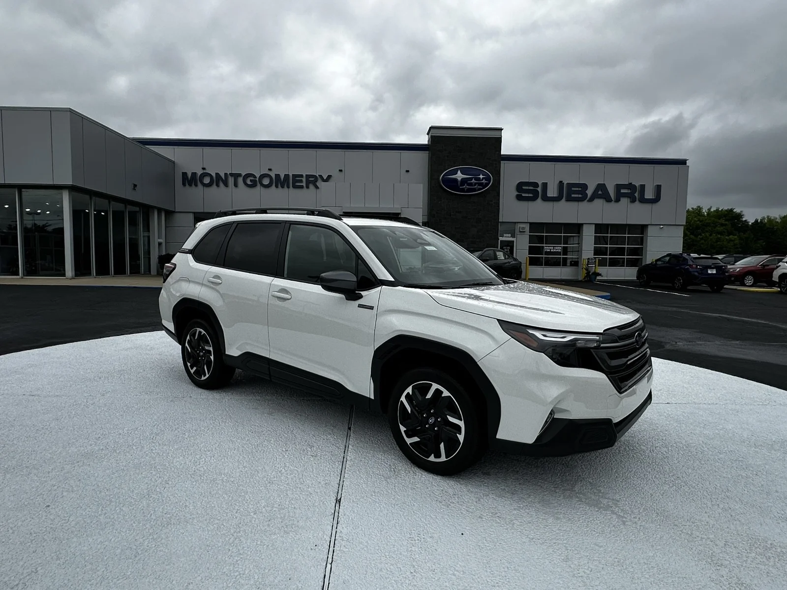 2026 Subaru Forester Premium Hybrid's photo