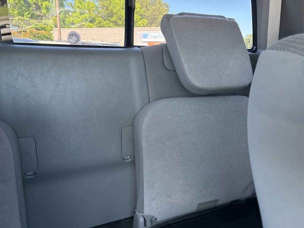 Used 2013 White Toyota Base image 14